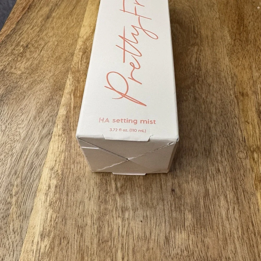 New ColourPop Pretty Fresh Setting Mist Hyaluronic Acid and Coconut